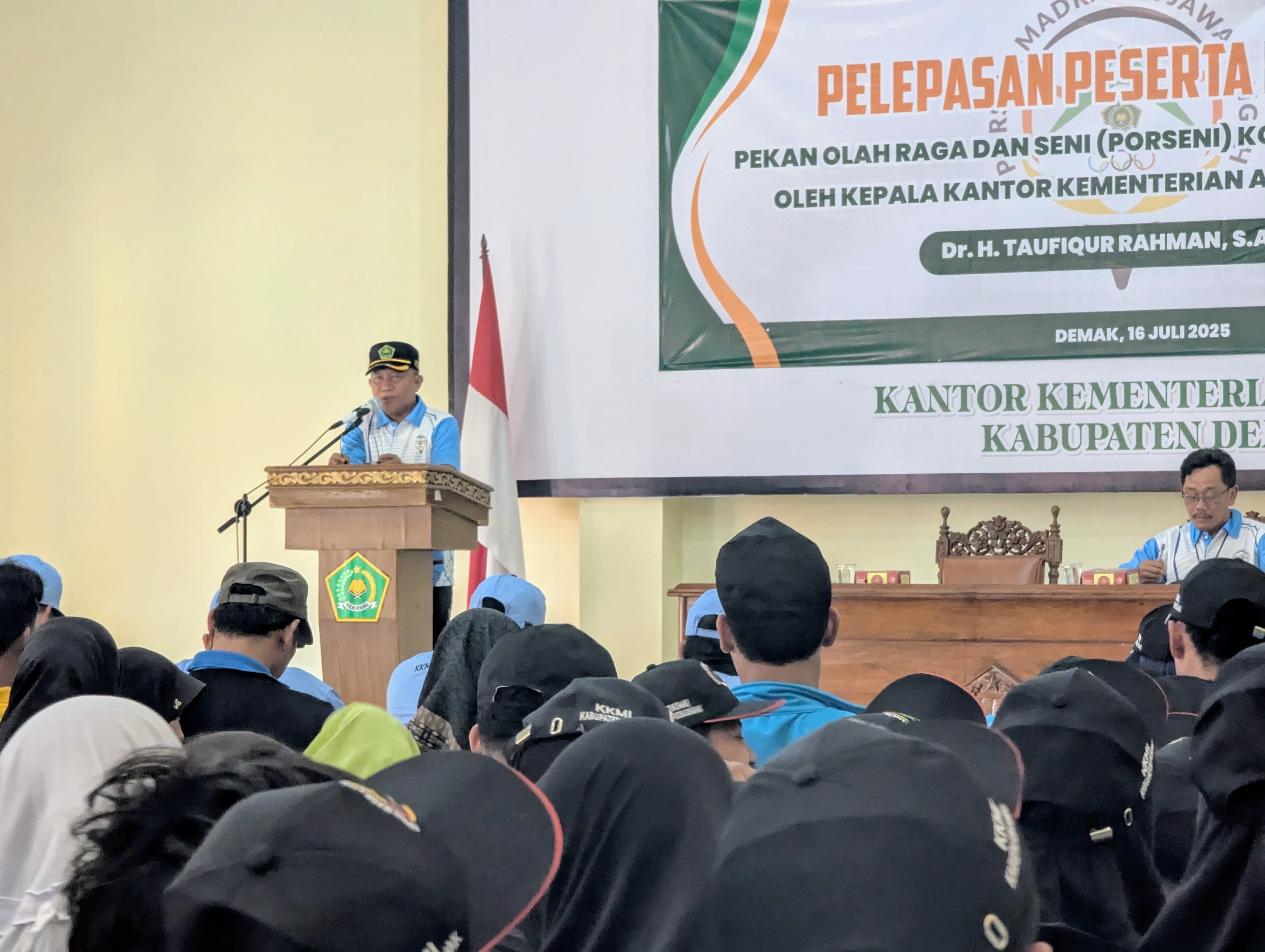 Atlet dan Official Porseni Siap Harumkan Nama Demak Dalam Ajang Porseni Madrasah 2025