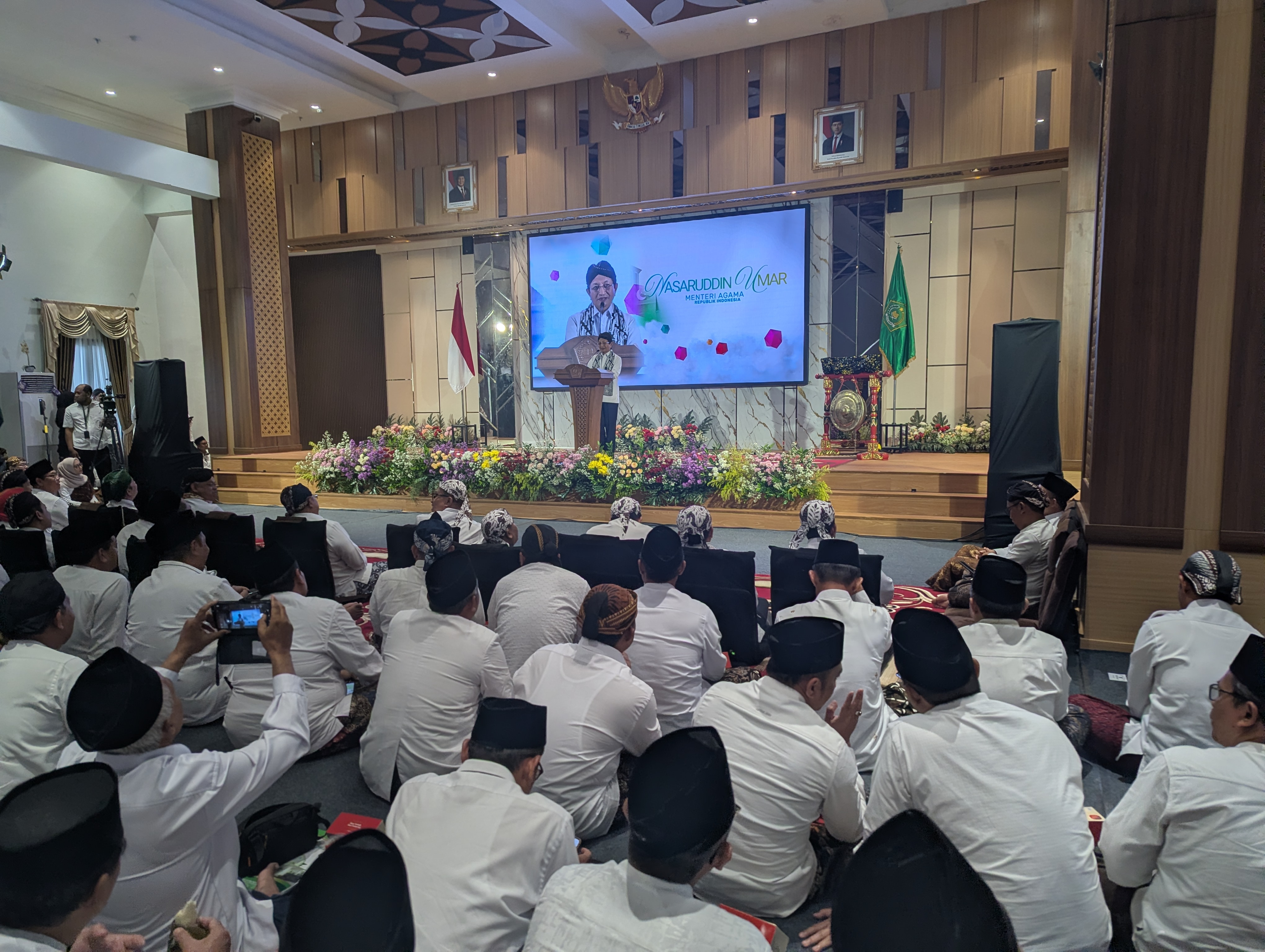 Menag RI Gelorakan Spirit Kebangsaan, Kepala Kantor dan 355 ASN Kemenag Demak Hadir Semarakkan Tausiyah di Kanwil Jateng